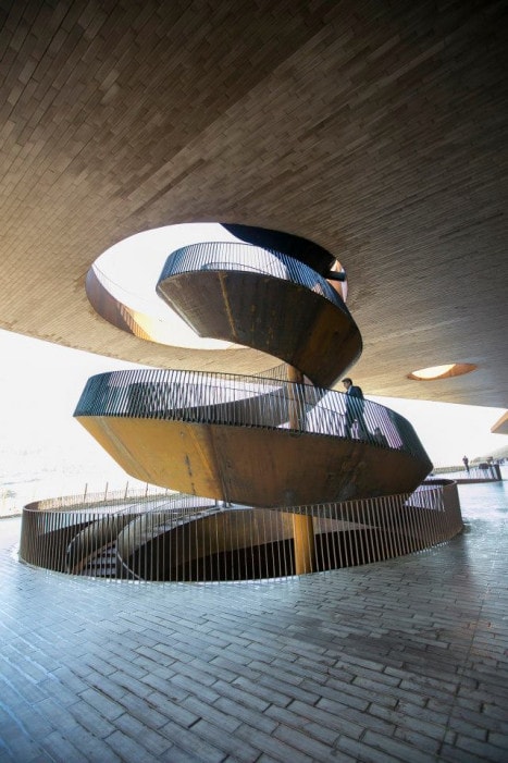 484929_247934522000345_660881901_n