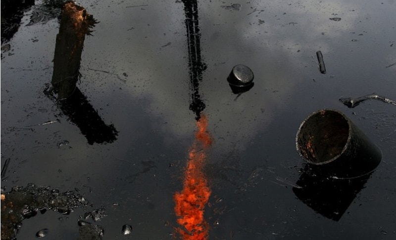 Oil spills: A Double-Standard World