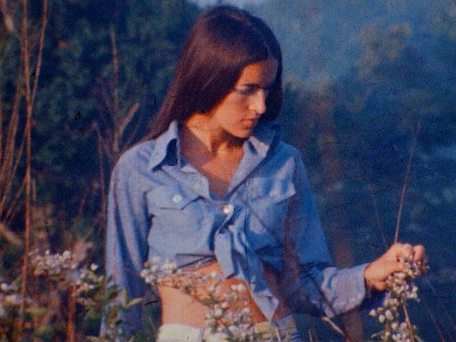 LWR-AlvaPickFlowerFB