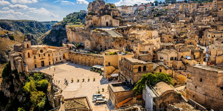 Elizabeth Jennings, the Creator of a Unique Writers’ Conference in Italy
