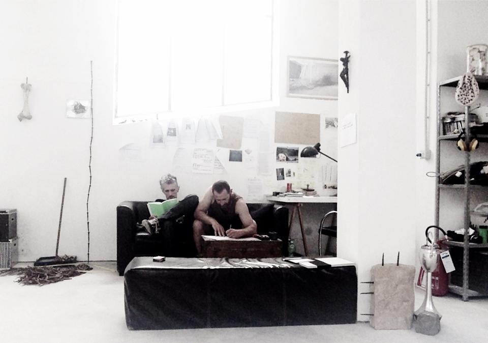 34718_406107556175406_113101548_n