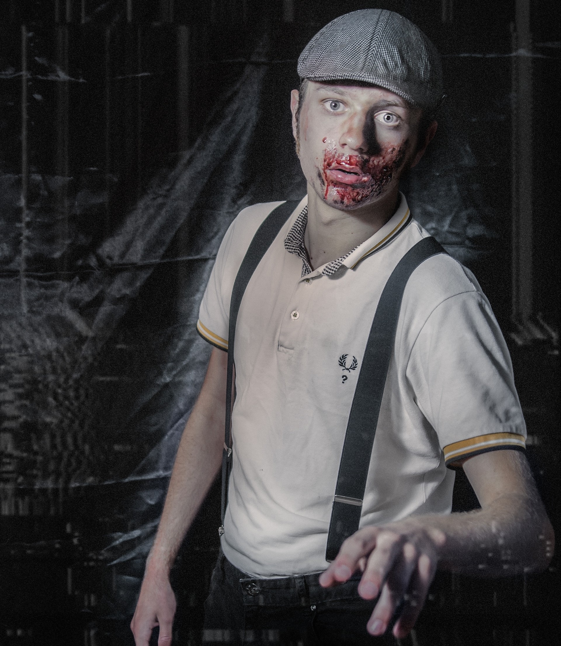 night-camp-vhs-zomibie-8958