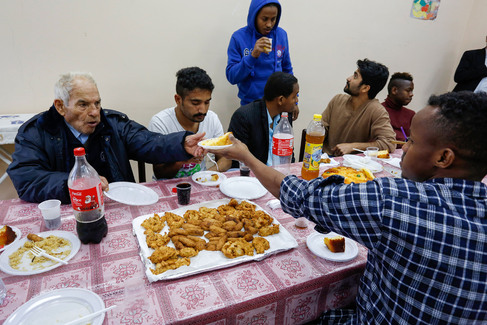 A communal meal in Satriano Mediaglob picture