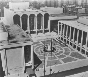 Lincoln Centre, Met Opera, impakter