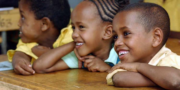 MALAWAI-SCHOOL-CHILDREN