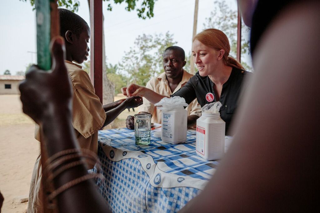 The Convening Power of Worms