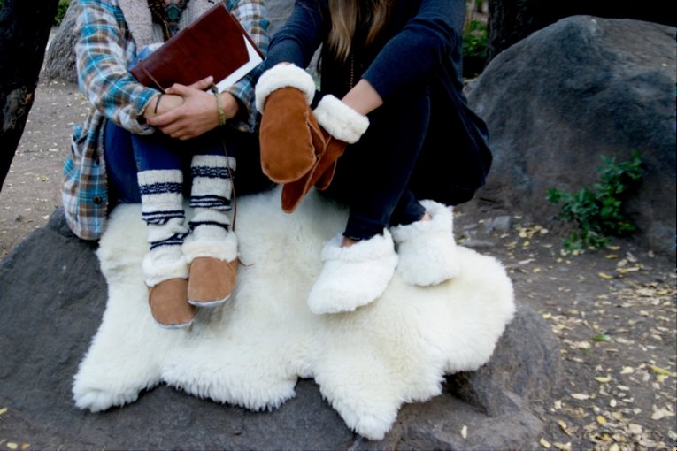SLIPPERS-RUPESTRE-SHEEPSKIN