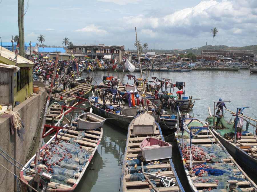 Local fishing vessels in Accra, Ghana_c_Beth Polidoro