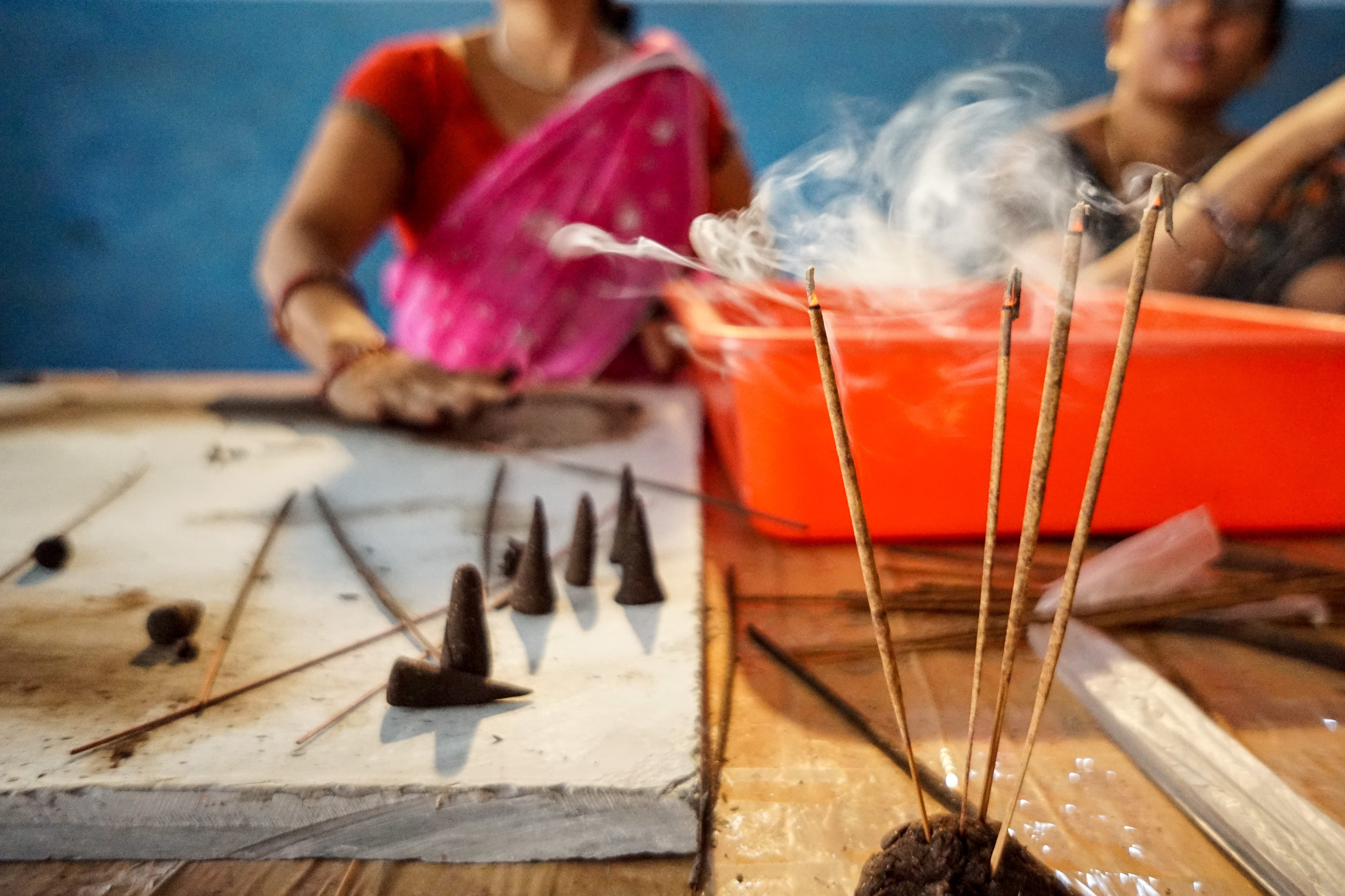 Flower Pollution: Reviving the Ganges and Providing Livelihoods