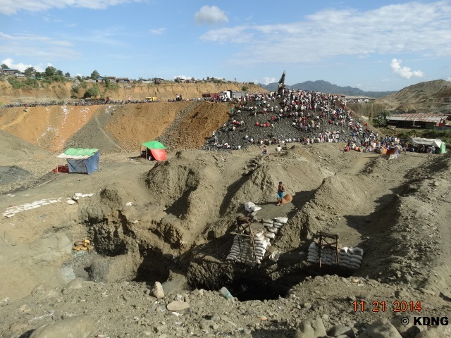 KDNG - Jade miners working at a mine site in Hpakant