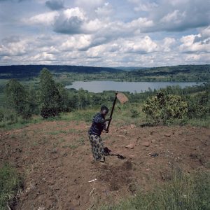 Single mum Espérence Ndayishimiye (26) would like to grow cassava on the small plot of land in front of her house to help feed her two children, but it is rocky and not fertile. Photo: Chris de Bode/Panos Pictures for Concern Worldwide