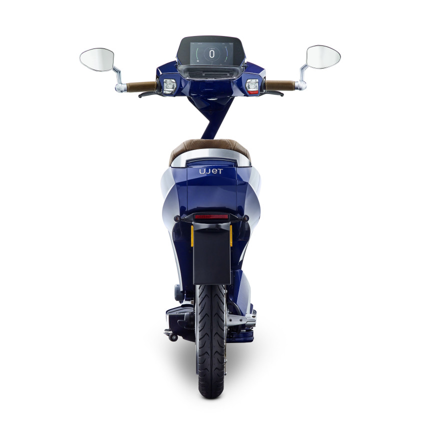 Ujet_Scooters_back picadilly blue