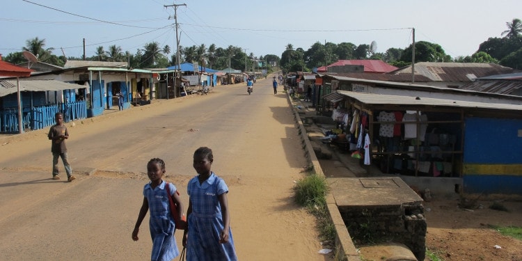 The Challenge of Universal Education: The Bridge Model and How it Works