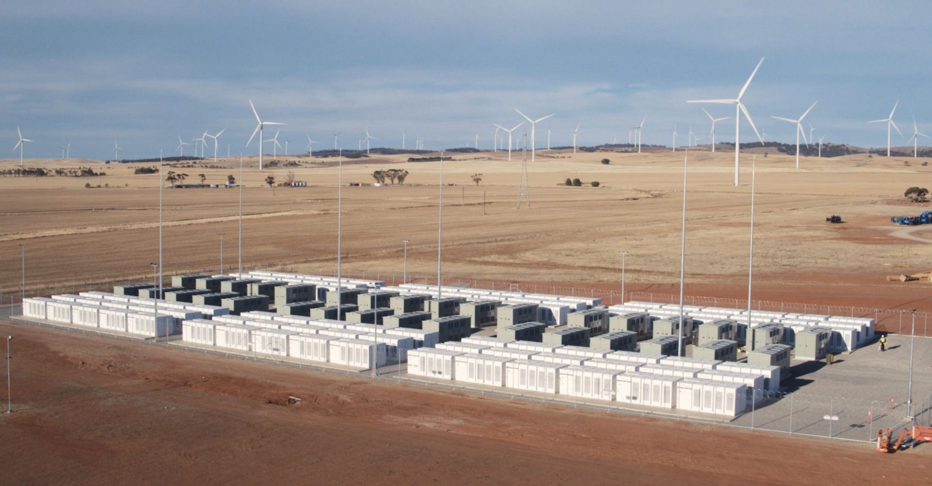 Smidighed Uenighed større Large-Scale Lithium Batteries Are The Future Of The Energy Grid - Impakter