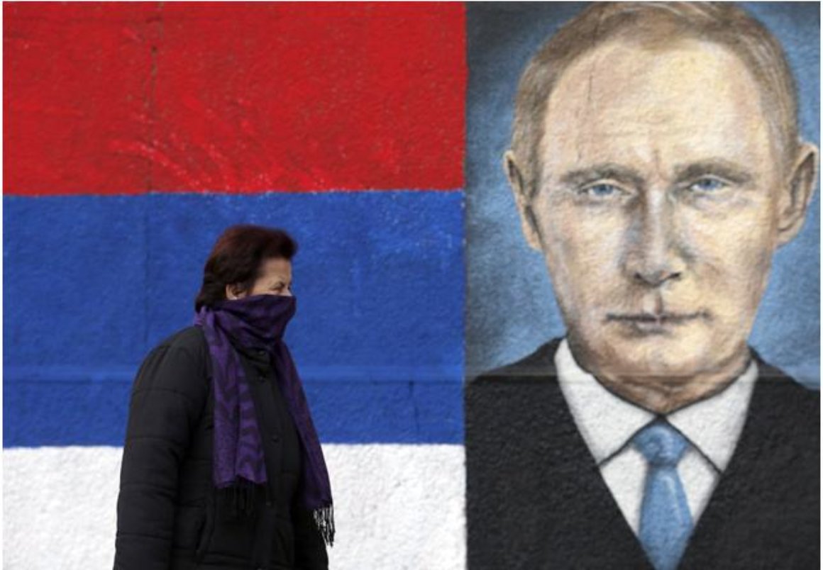 Putin graffiti outside Belgrade