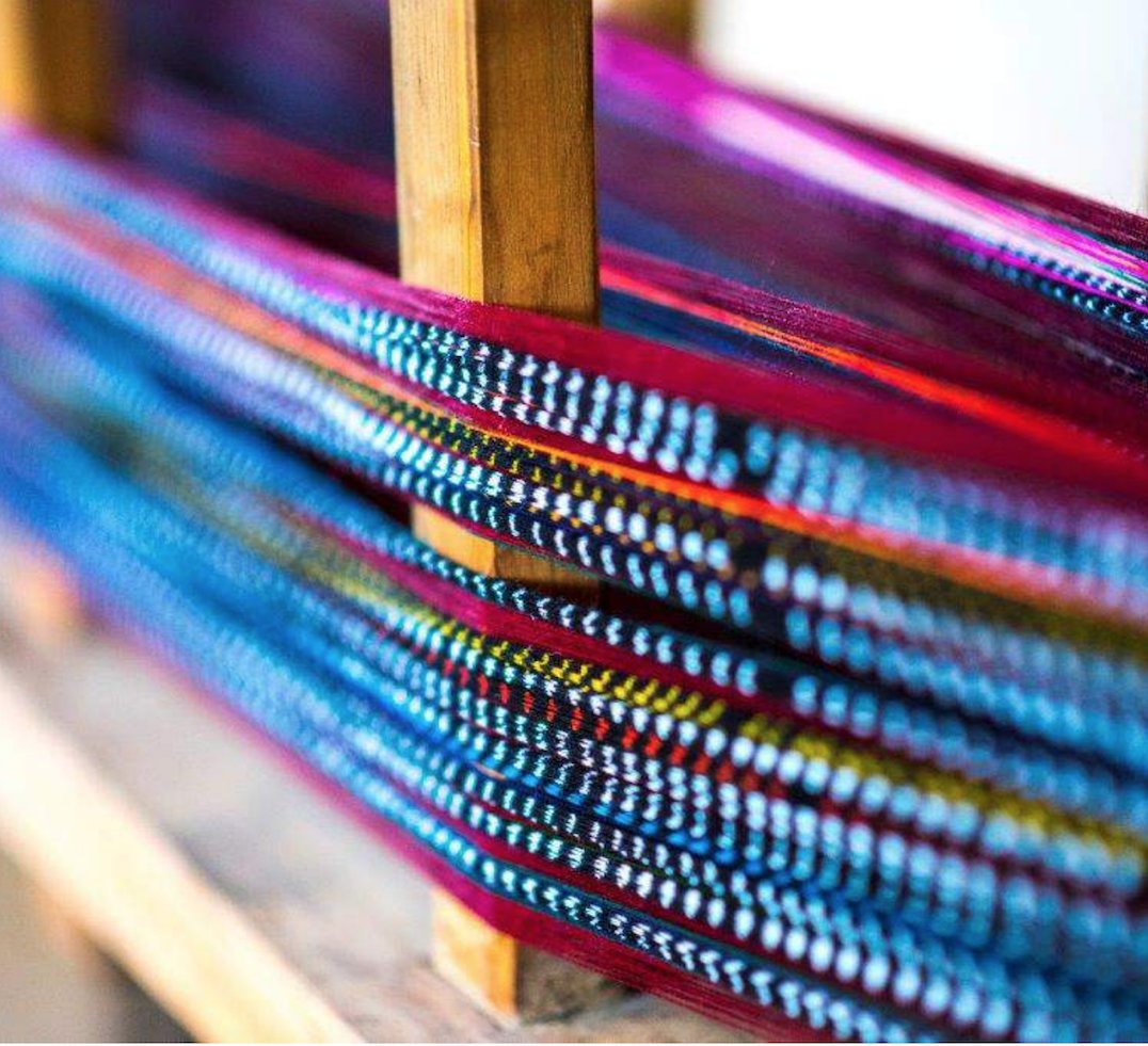 Weaving from a woman