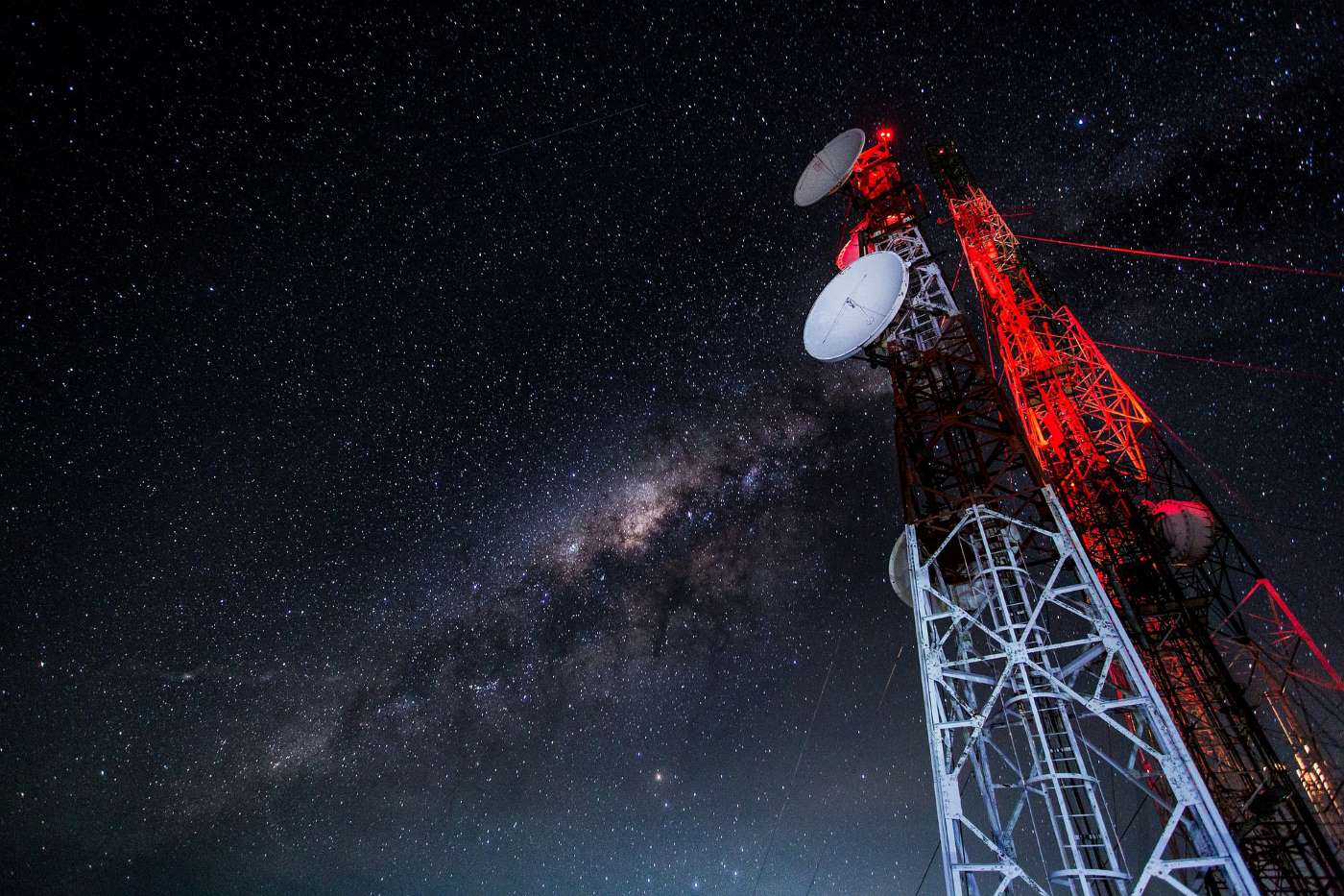 Patterns of Radio Waves Discovered From a Distant Galaxy