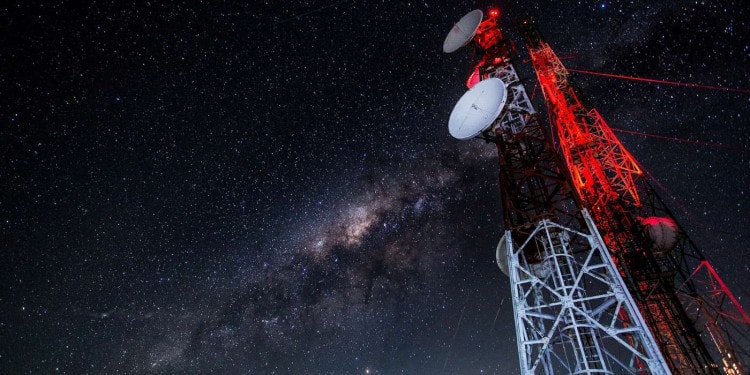 Patterns of Radio Waves Discovered From a Distant Galaxy