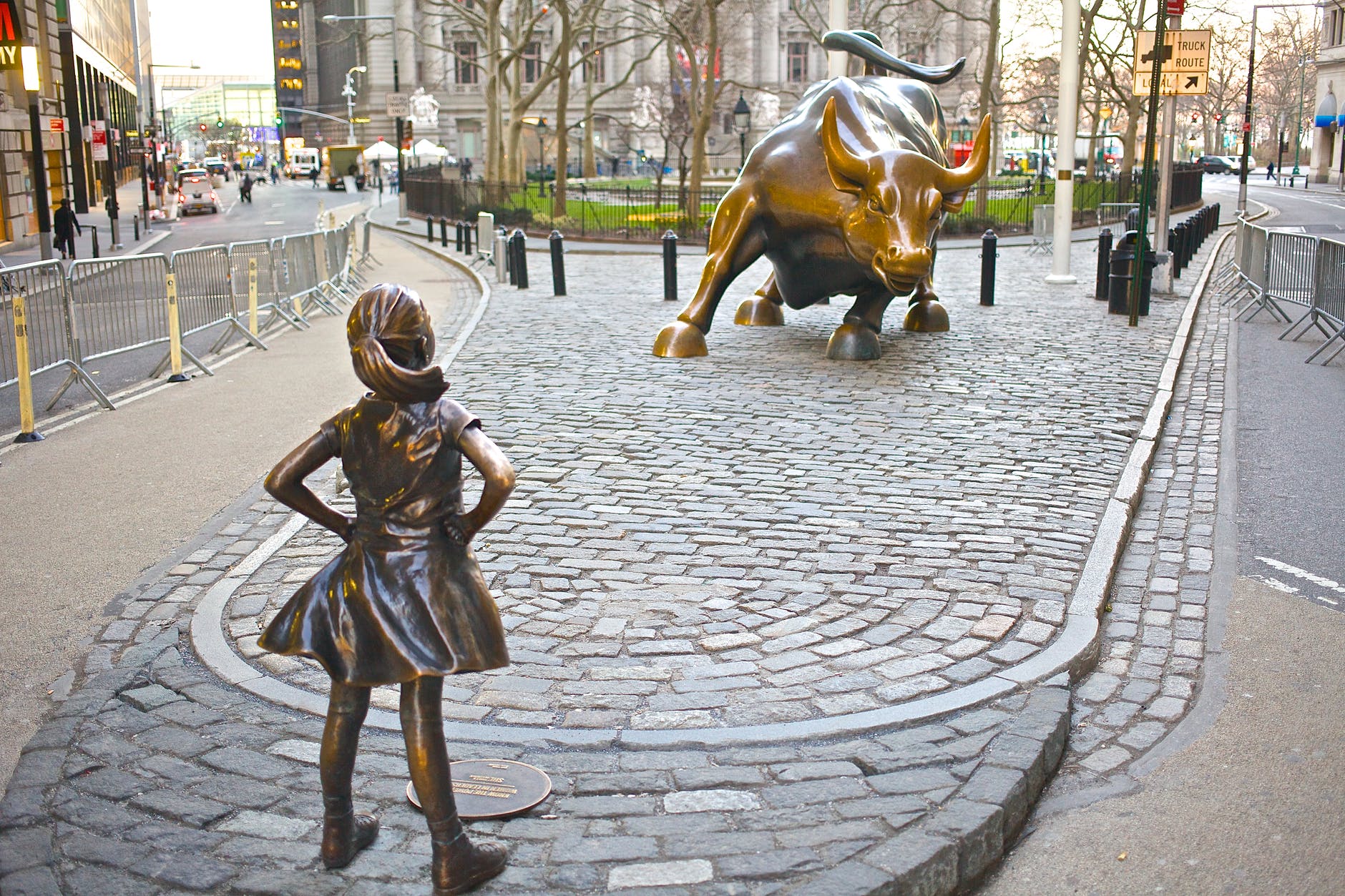 Fearless girl in new york