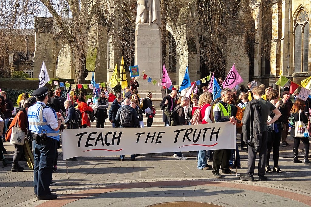 Sucking Up to Business is a Certain Path to Ecological Collapse