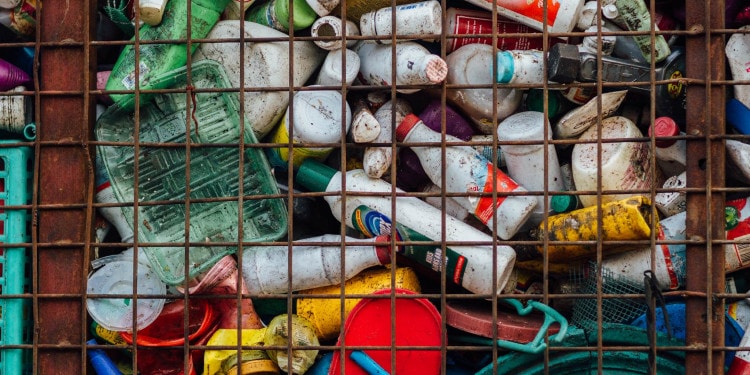4 Ways to Reduce Plastic Pollution