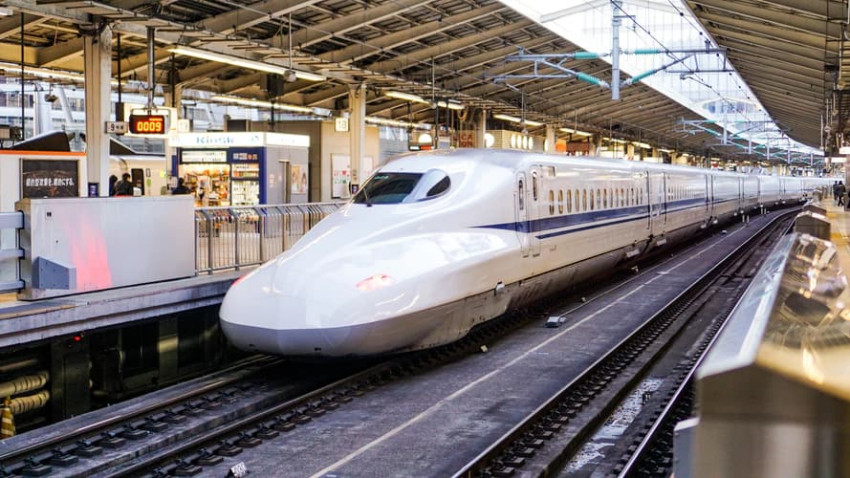 Shinkansen, the Japanese High Speed Rail