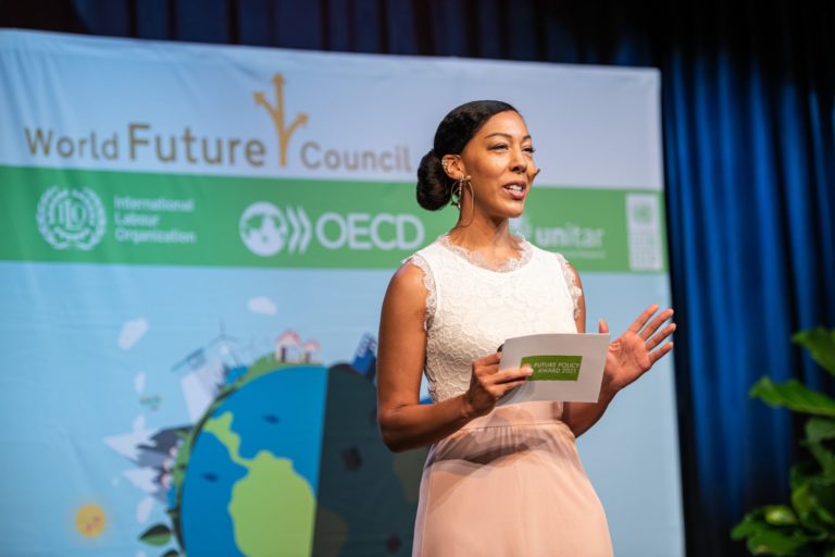 Jennifer Sarah Boone leading the ceremony