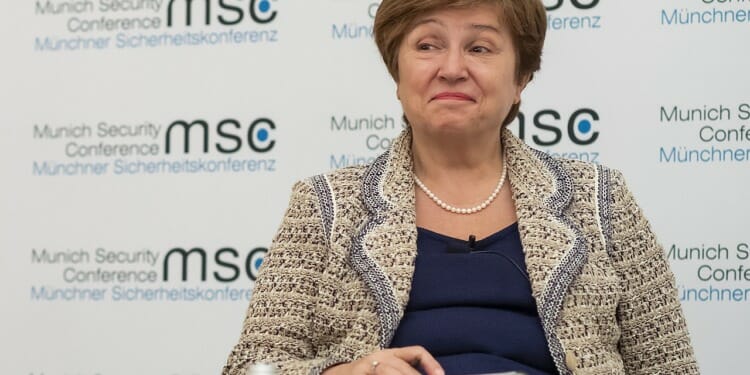 Should the World Bank Stop “Doing Business”?