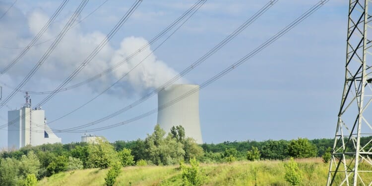 Norwegian Election Prompts Reassessment of Fossil Fuel Usage