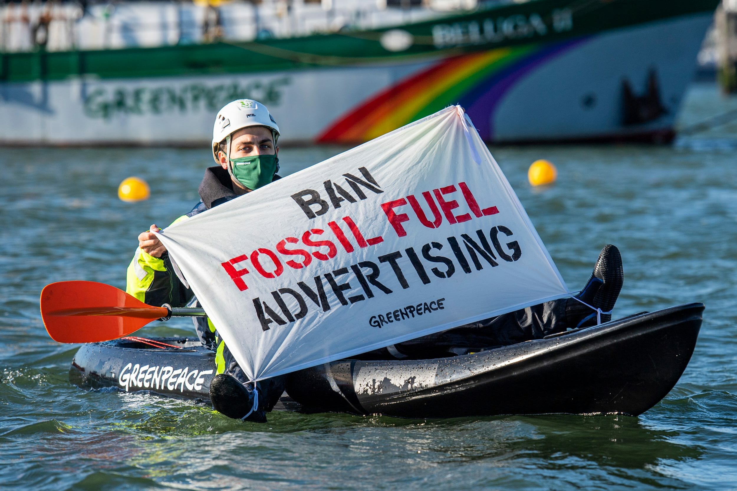 Greenpeace Activists Block Shell’s Port Protesting ‘Greenwashing’ Adverts