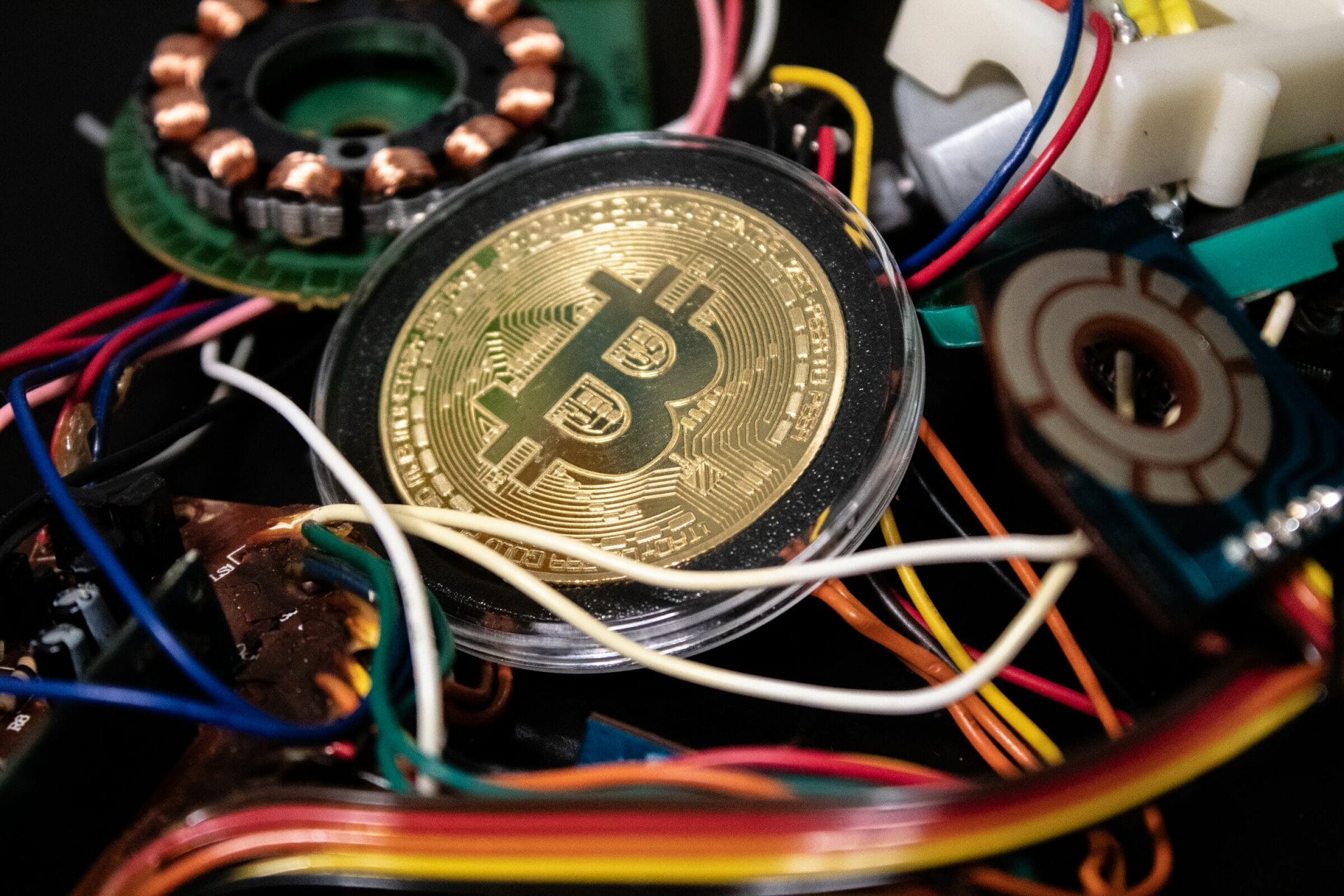 Bitcoin amongst wires used to pay for NFT