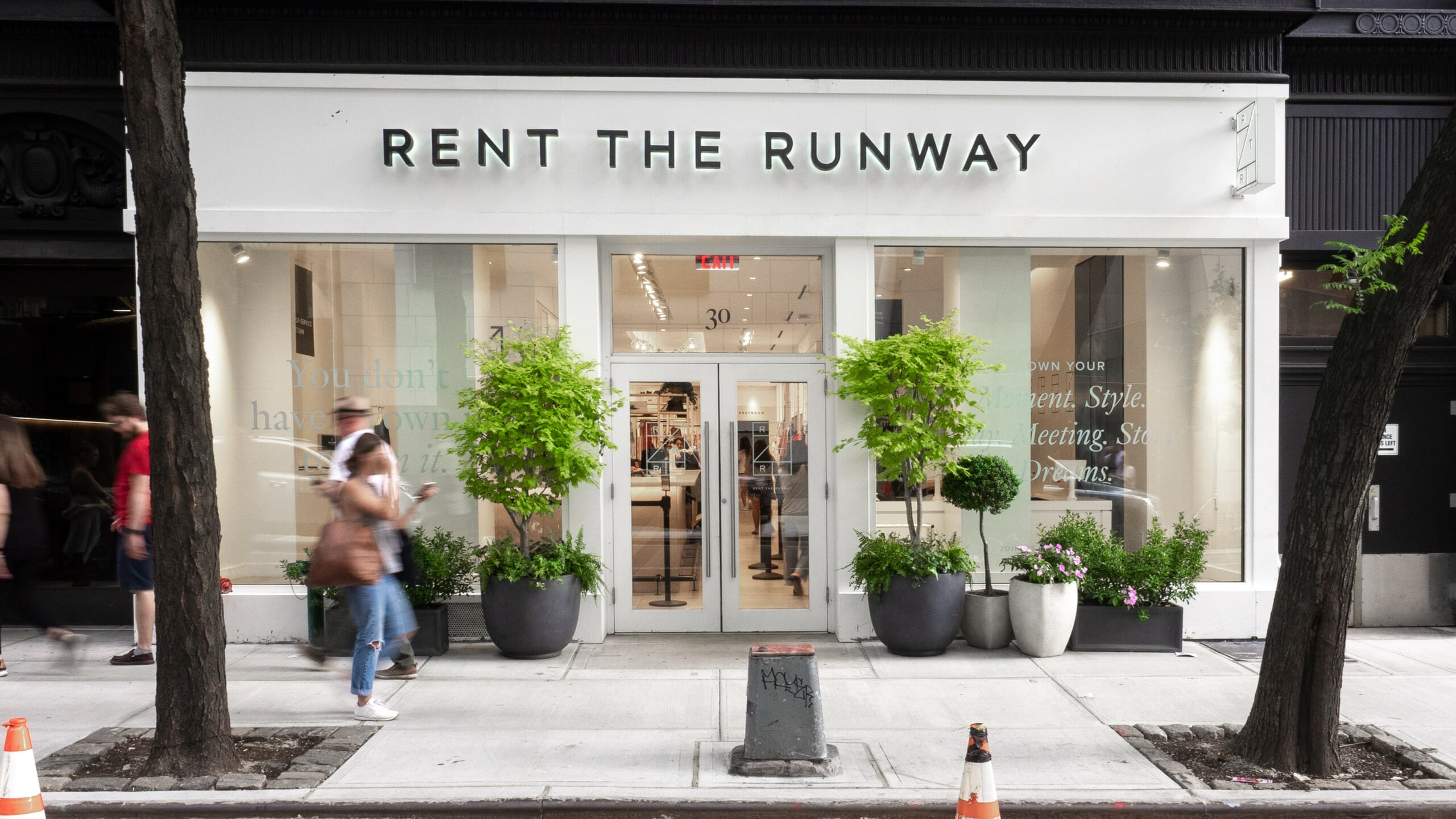 Fashion That Doesn’t Cost the Earth: Clothing Rental in the UK