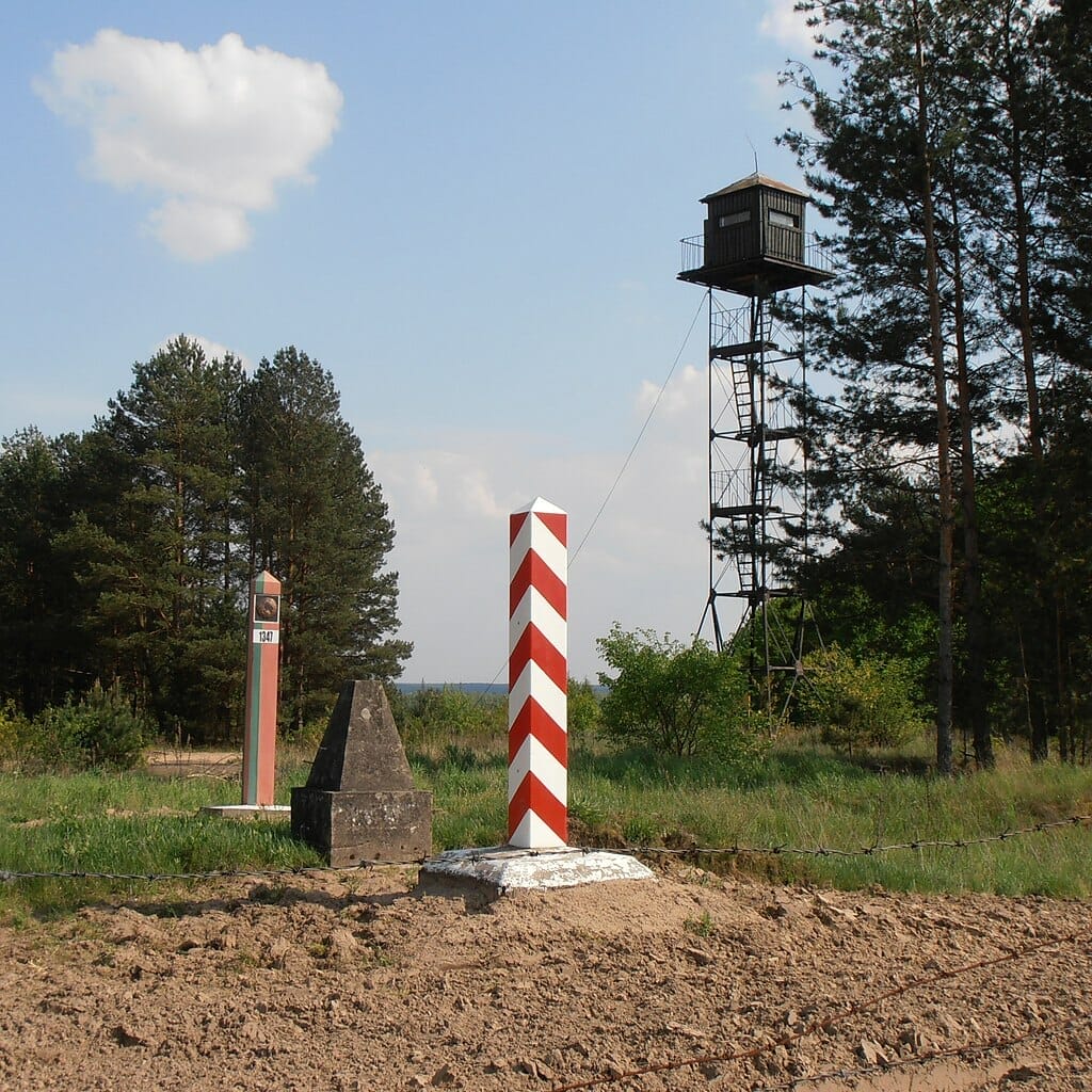 Migrants Stuck at Poland-Belarus Border: Nobody Takes The Blame