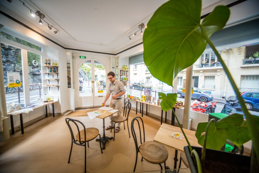 Six Tips for Eating Out Sustainably