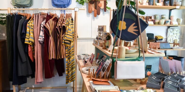 clothes that are alternatives to fast fashion