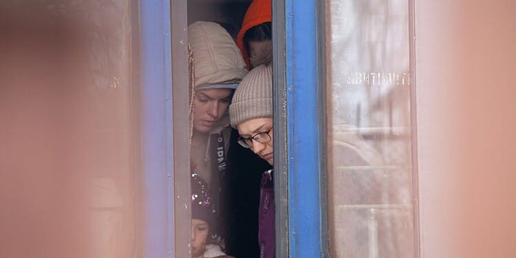 Poland’s Anti-Abortion Laws Obstruct Humanitarian Assistance to Ukrainian Pregnant Refugees and Rape Survivors