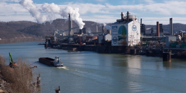 Supreme Court Revives Trump-era Clean Water Rule to Fast-track Oil and Gas Projects