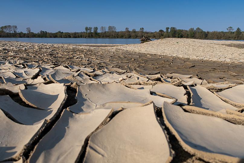 125 Italian Towns to Ration Water Amid Worst Po River Drought in 70 Years