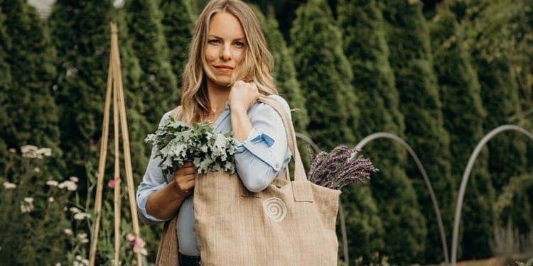Our 7 Favorite Sustainability Influencers