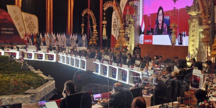 IMF Warns of Impending Global Crisis