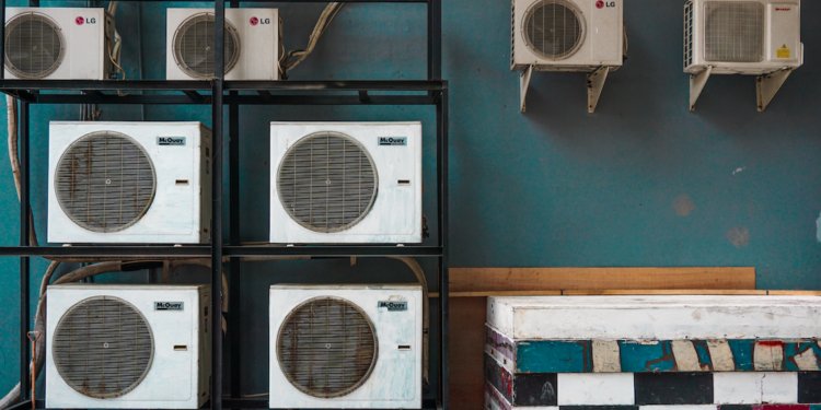 How Air Conditioning Impacts Climate Change: Be Mindful of How You Use It