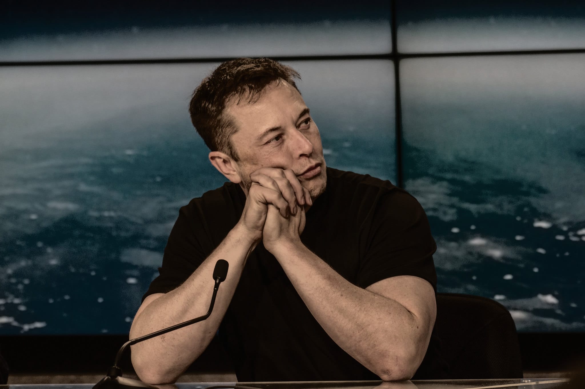 Musk Tries to Backout of Twitter Deal