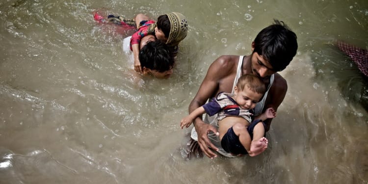 “Apocalyptic Flood” in Pakistan: With Over 1,000 Dead, the Government Calls for International Aid