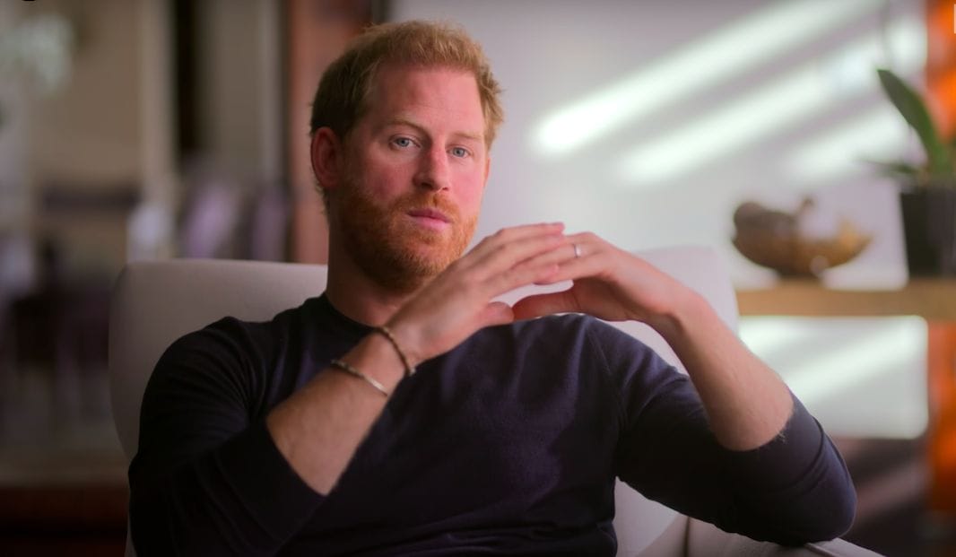 A scene from one of the interviews held in the Netflix series "Harry & Meghan"