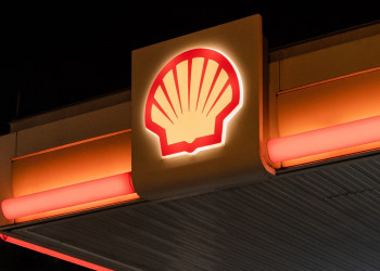 Groundbreaking Lawsuit: Shell’s Board of Directors Sued for Climate Inaction