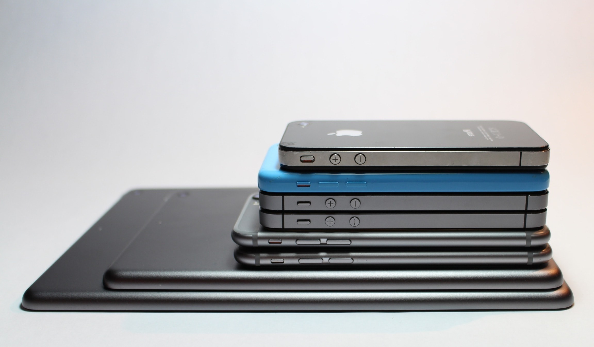 By Buying a Refurbished vs. New Smartphone, You Can Save Over 77kg of CO2