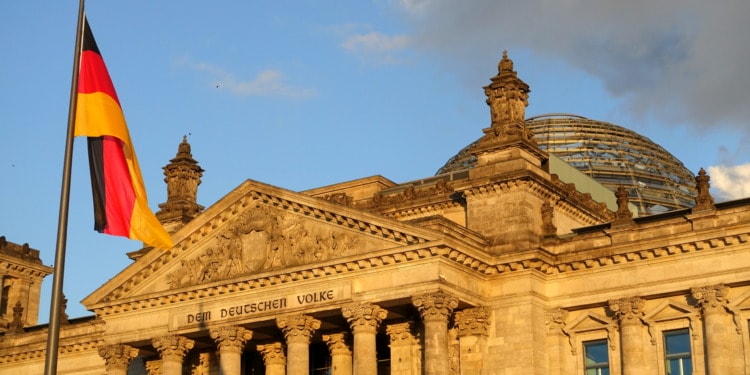 Carbon contracts for a difference