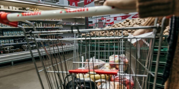 Climate Change in Times of El Niño: Impacts on Prices of Everyday Goods