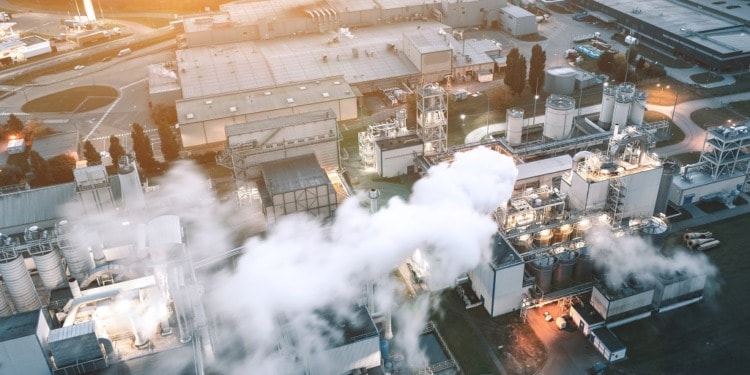 Can Waste Heat Safeguard Sustainable Electricity Production?