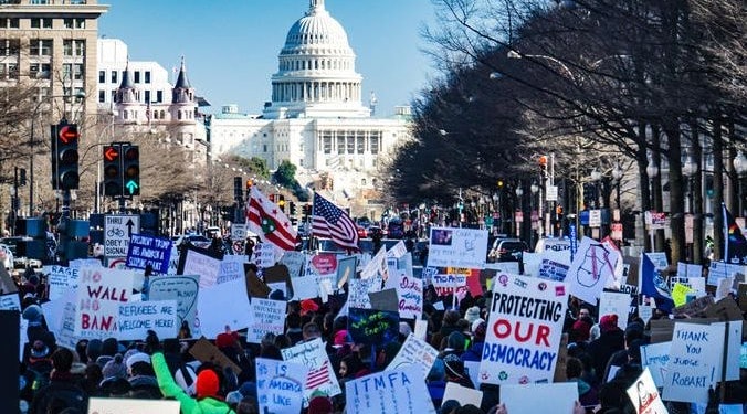 Globalization vs. Nationalism: Why There’s No Winner